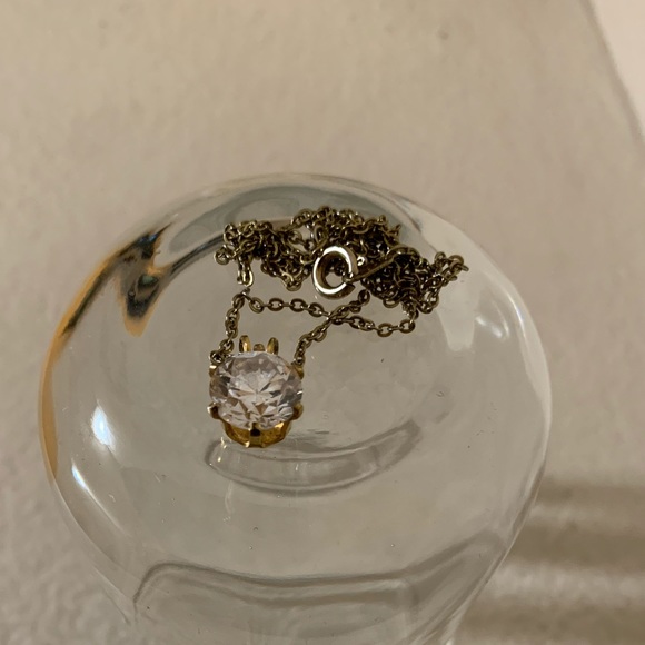 18’’ vintage, gold necklace with crystal diamond round pendant in gold setting - Picture 8 of 14